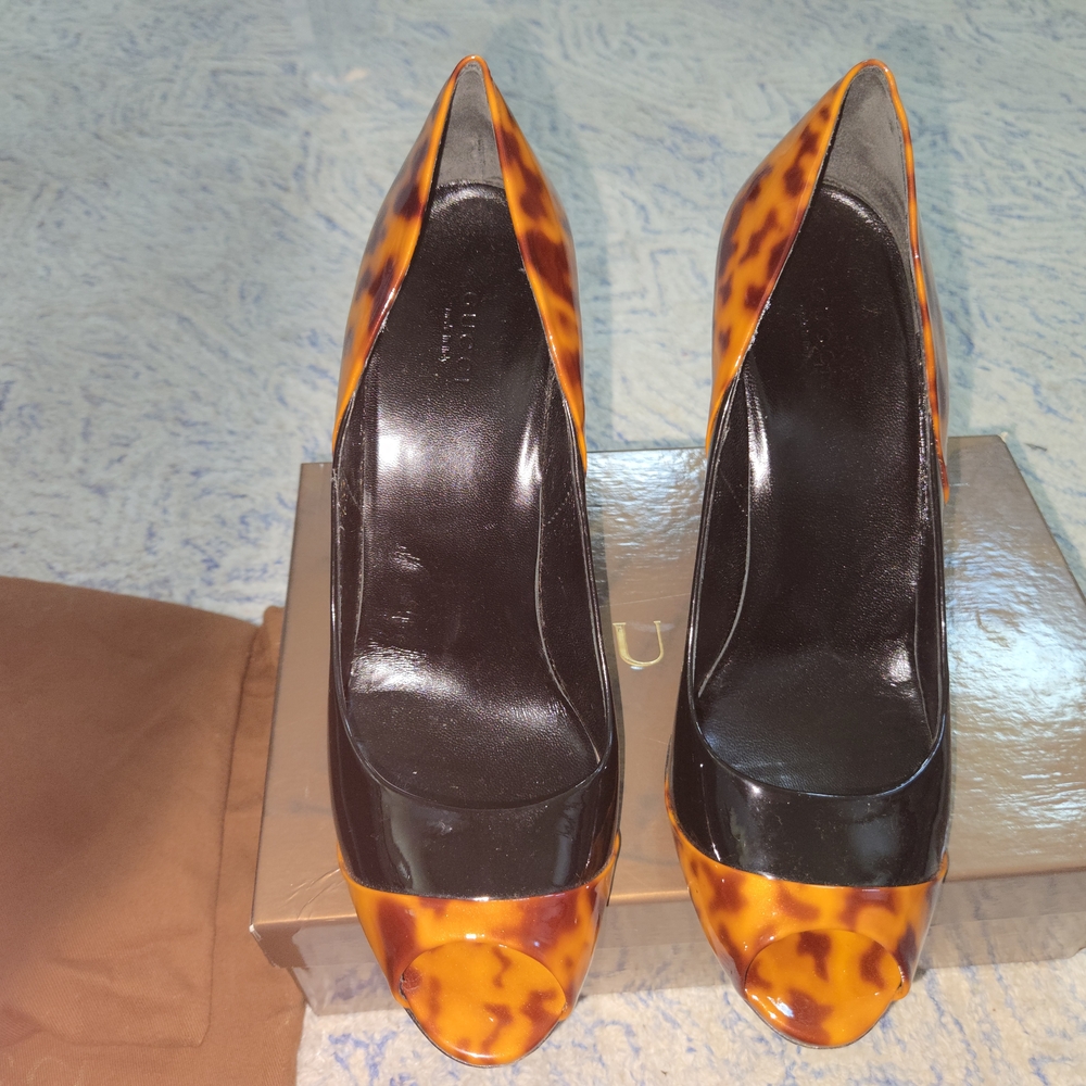 Gucci Tortoiseshell and Black Heels